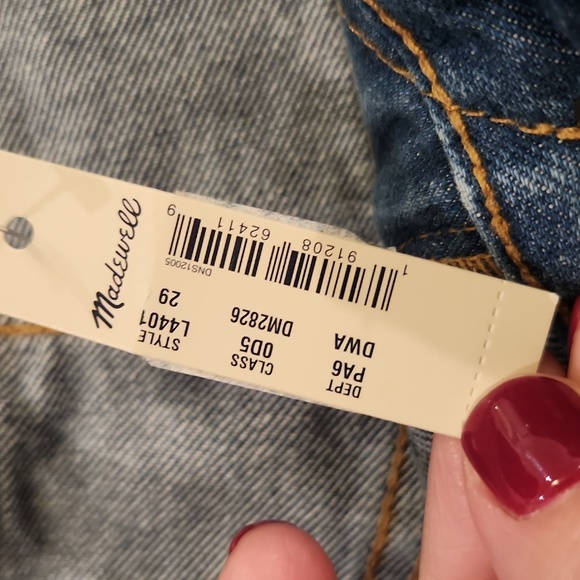Light wash Madewell "the perfect jean" eco collection jean shorts size 29, NWT! - Picture 3 of 14